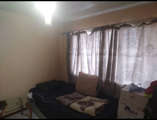 2 BEDROOM FLAT FOR SALE IN PINETOWN CENTRAL